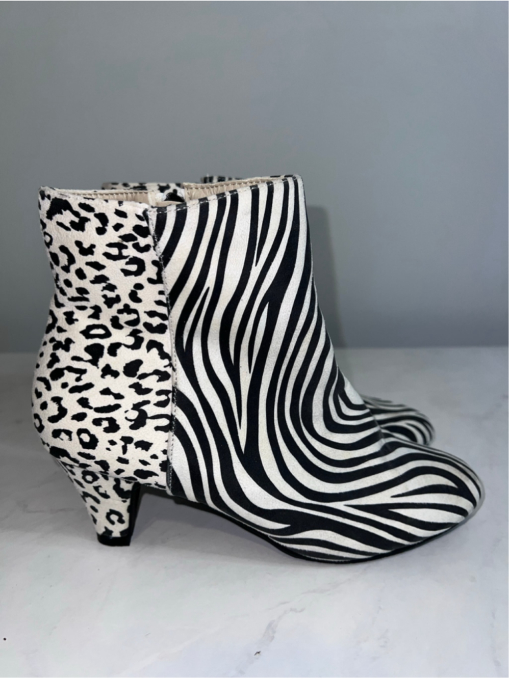 VTG Microsuede Animal Print Ankle Booties, Black White 8.5W